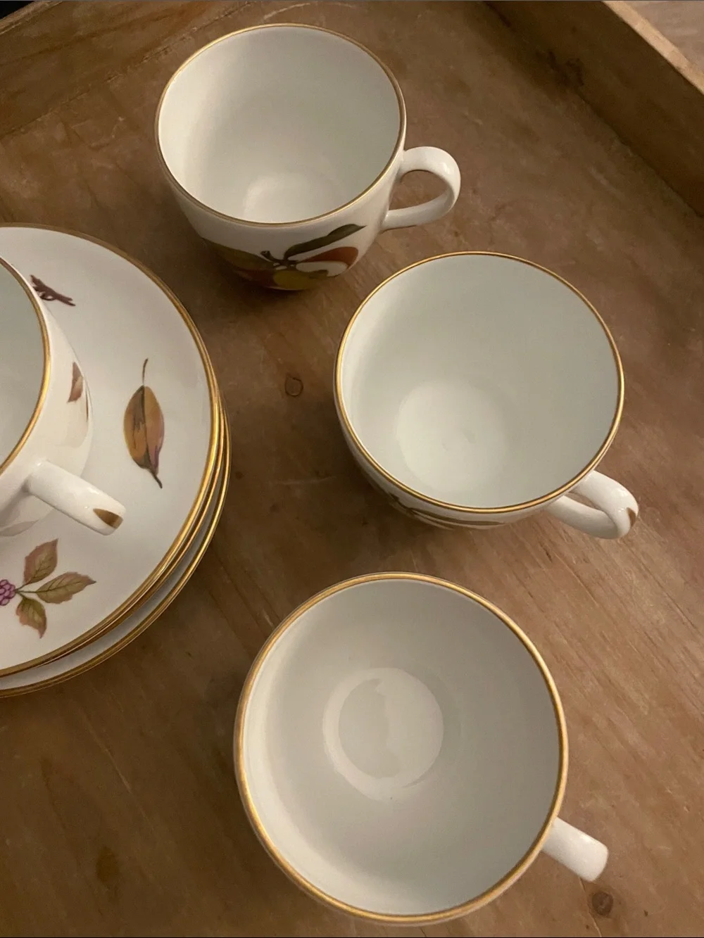 Royal Worcester Evesham piece features multicolor